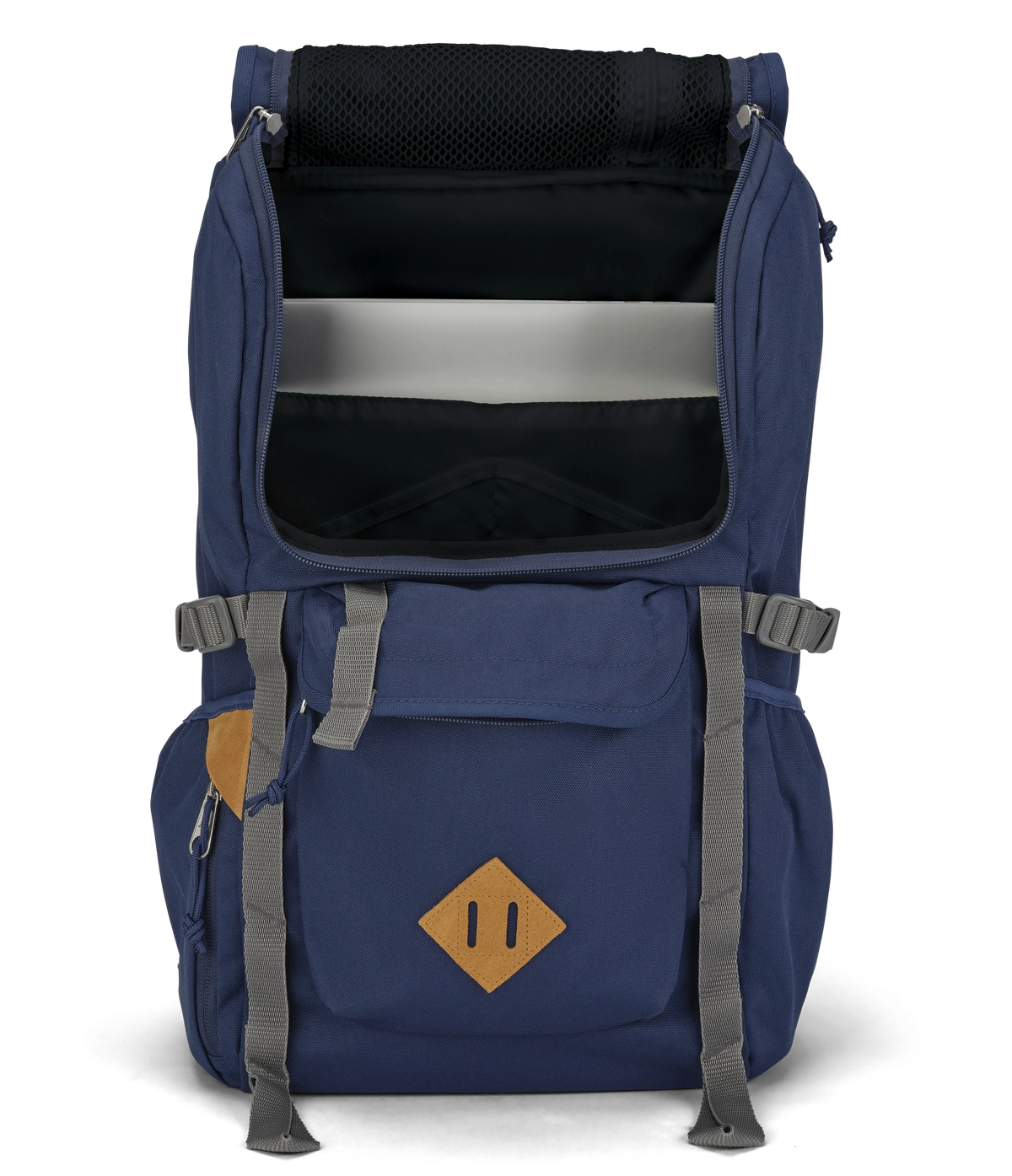 hatchet-backpack-r8 JS0A47J4003-DET2.webp