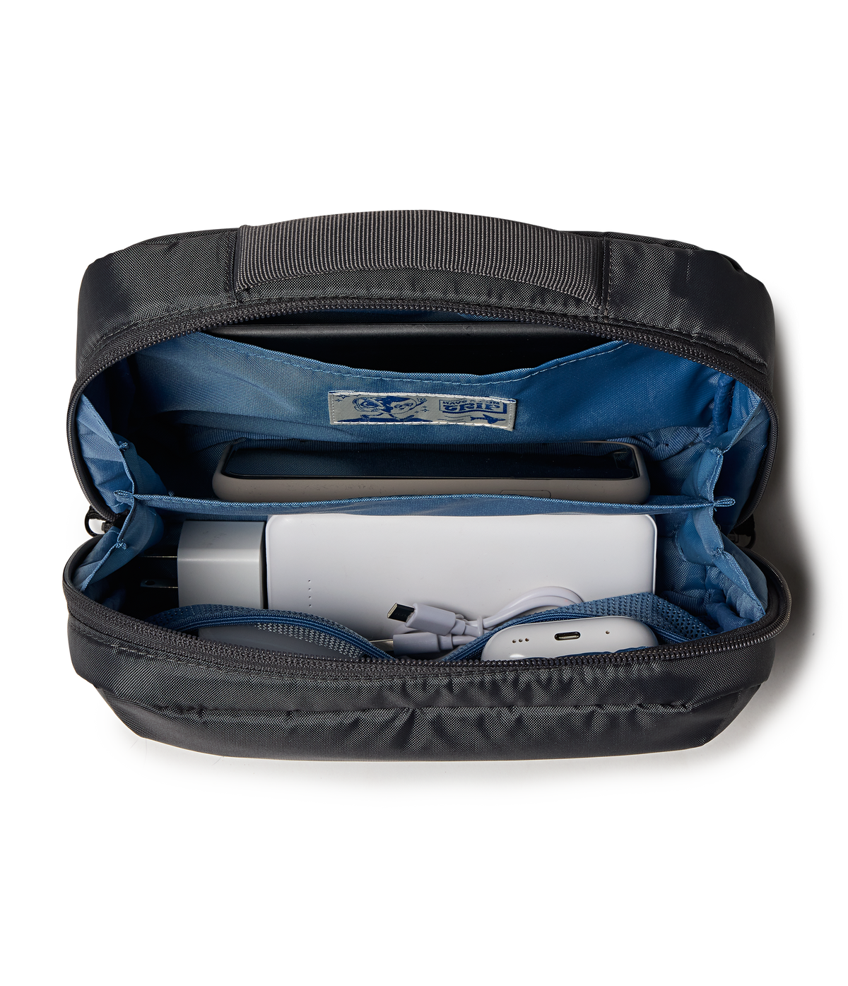 22-carry-on-luggage-tech-organizer-smokey-grit-set-j2 JS0A86EVDMX-DET3.png