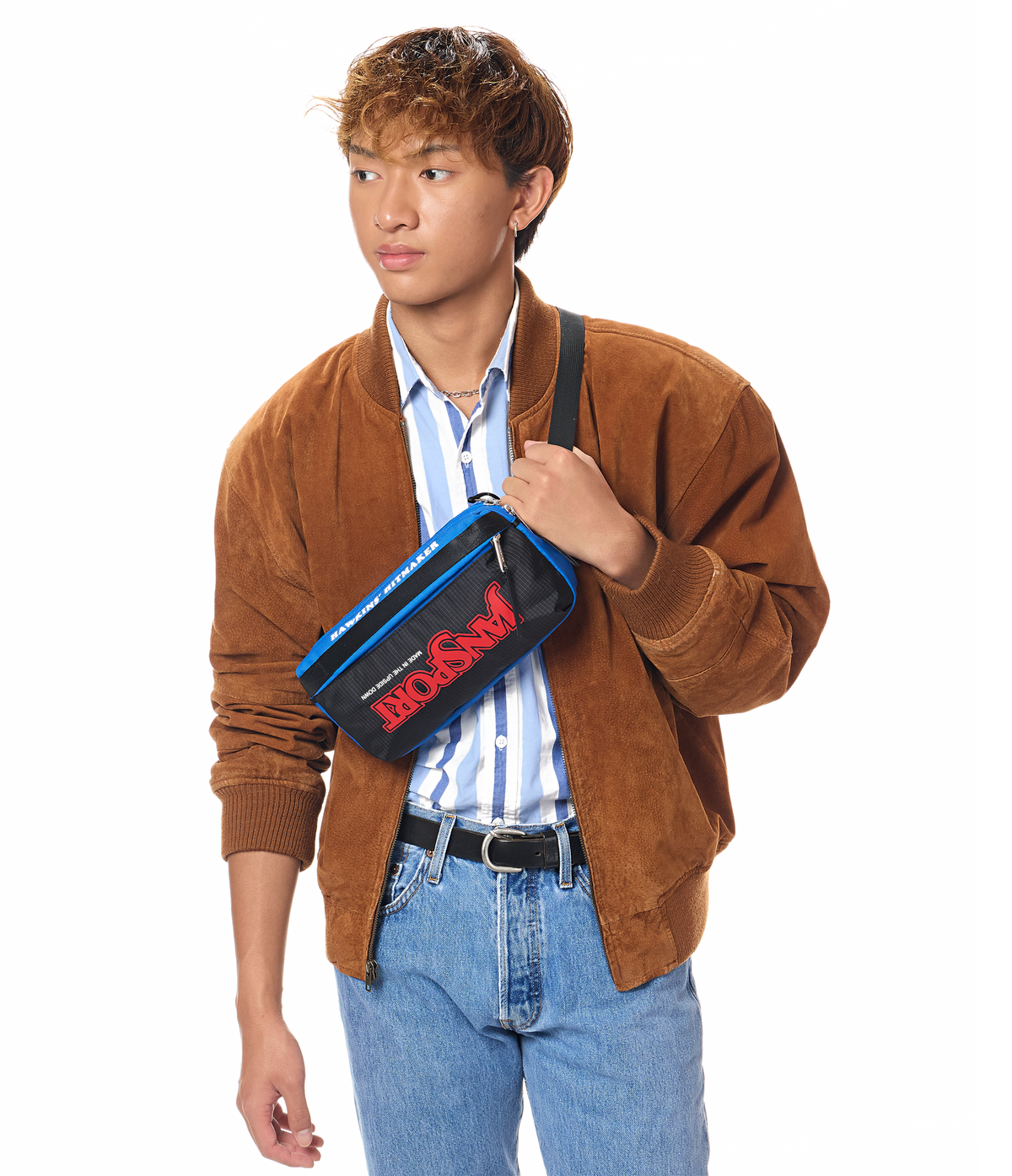 washington-waistpack-squawk-radio-l1 JS0A898CA2S-MODEL.png
