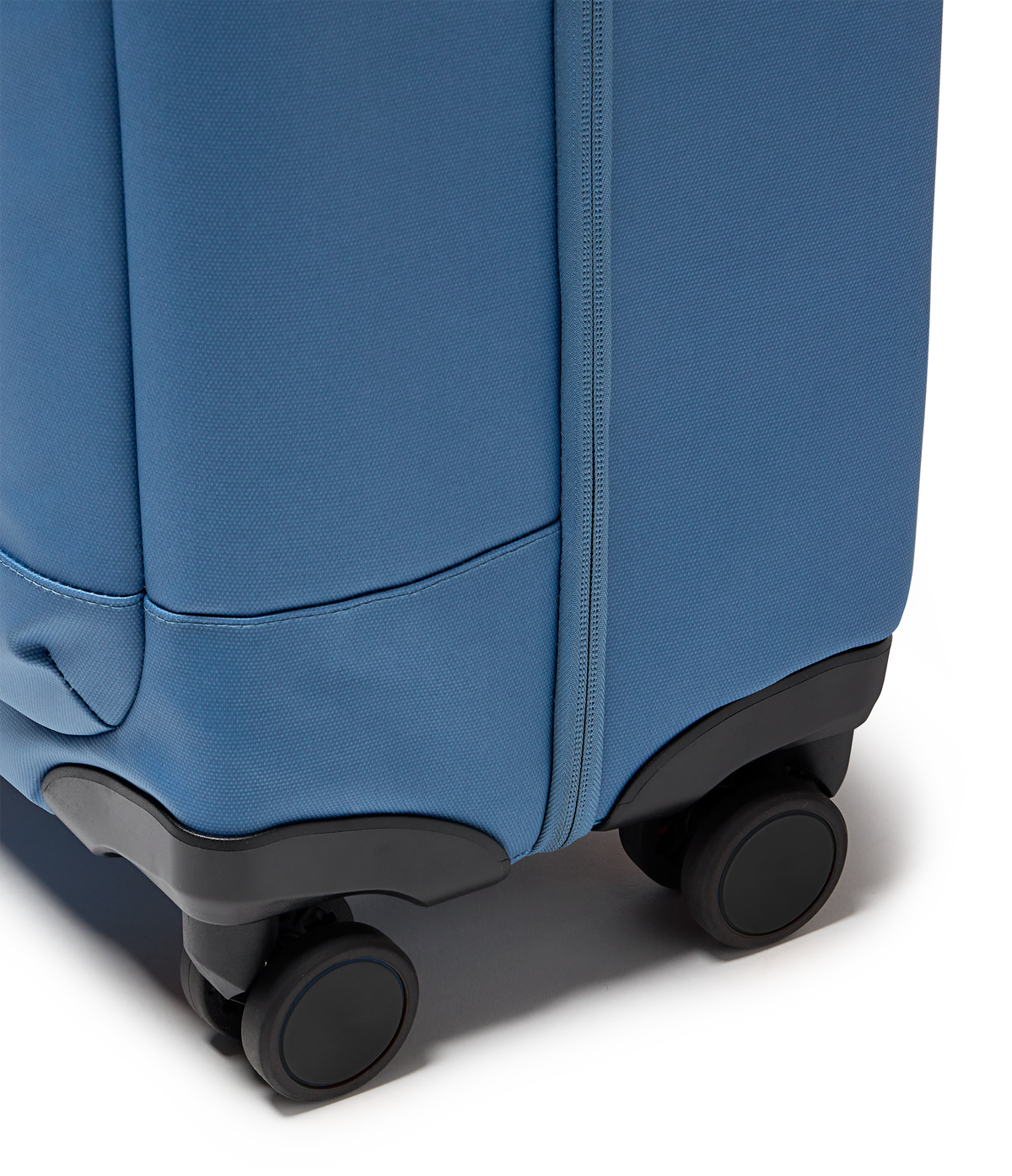 good-latitude-22-carry-on-k2 JS0A8E8BEW5-DET4.png